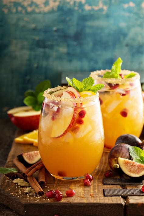 Best Thanksgiving Cocktails Festive Drink Ideas Insanely Good