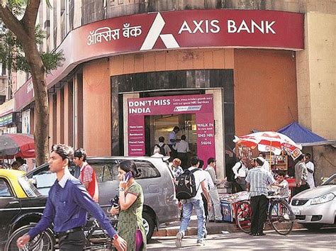 Axis Bank Q1 Net Profit Jumps 91 To Rs 4125 Crore On Firm Nii Growth Business Standard