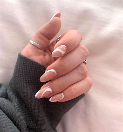 20 Fashionable Almond Nails For 2021 Almond Nails Acrylic Nails