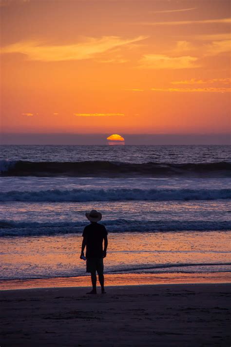 Download A tranquil beach perfect for the ultimate relaxation getaway ...