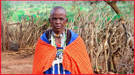 Tazama Furaha Ya Mama Baada Ya Kijana Wake Kuhitimu Chuo Fahamu Mengi