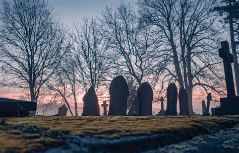 Heres The Difference Between A Cemetery And A Graveyard Huffpost Life