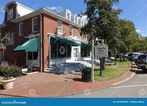 Pinehurst Village in Pinehurst, North Carolina Editorial Photo - Image ...