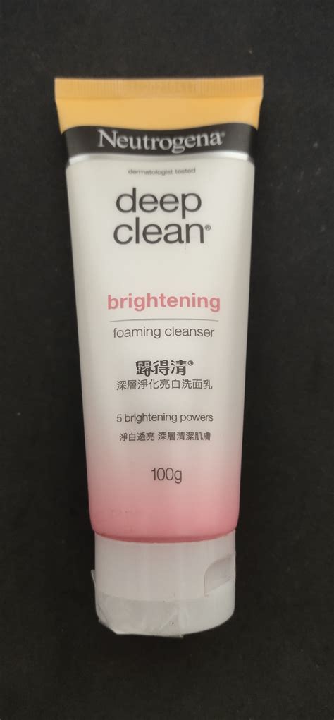 Neutrogena Deep Clean Brightening Foaming Cleanser Makeupadda