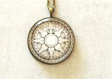 Compass Wind Rose Pendant Vintage Retro Glass Pendant