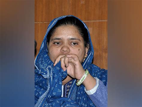 Bilkis Bano Case SC Seeks Original Records Related To Remission