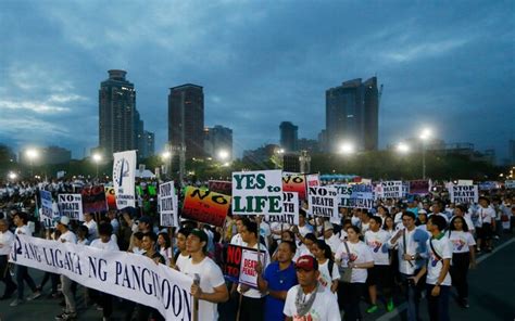 Thousands Of Filipino Catholics March Against Death Penalty War On Drugs