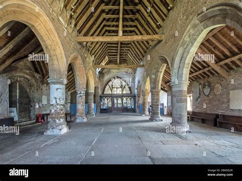 Grosmont church interior hi-res stock photography and images - Alamy