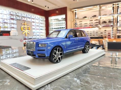 Rolls Royce Cullinan 118 Resin Blue