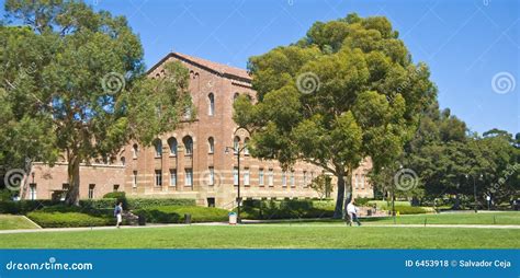 California University Campus Lawn Royalty Free Stock Photos - Image ...