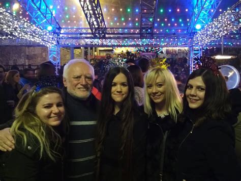 Hungarian Hide the Pain Harold paralyses traffic in Montréal, Canada