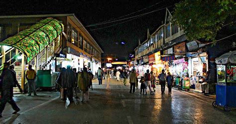 Mall Road - Murree, Pakistan| Croozi