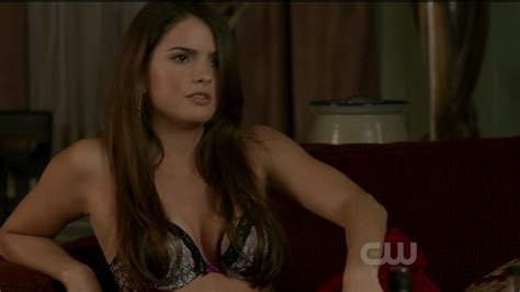 Shelley Hennig nude pics página