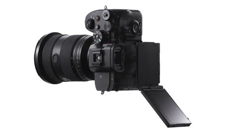 Sony A7R V vs Sony A7 IV | Digital Camera World