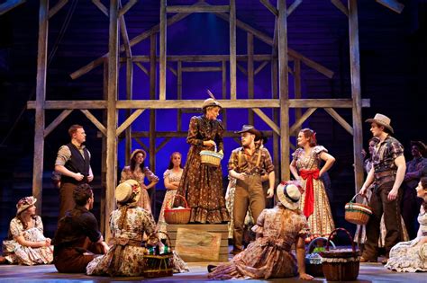 Oklahoma Review Classic Musical At Newcastles Theatre Royal Is Top