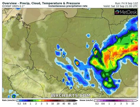 Pogoda na 10 września 2022 Burze ulewy i grad w Polsce Najwięcej