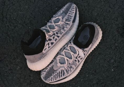 Adidas Yeezy Boost 350 V2 Cmpct Black White Release Info