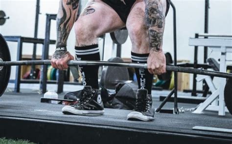 Why Do Powerlifters Wear Converse Shoes Reasons