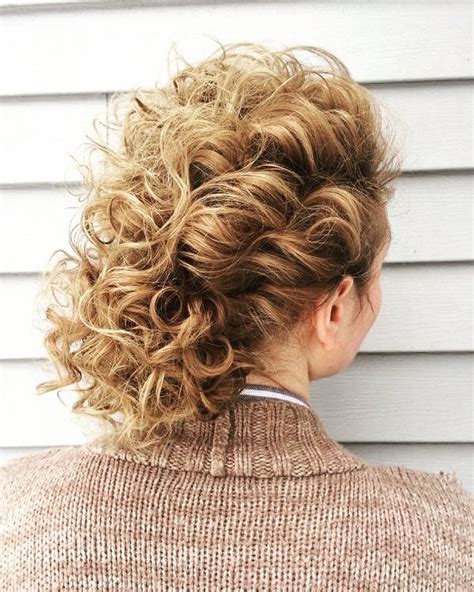 33 Easy And Cute Curly Hair Updos In Trending In 2025