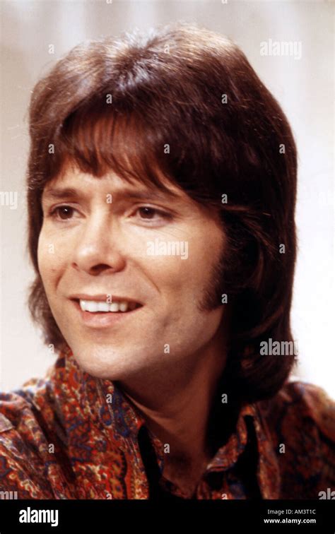 Cliff Richard Singer 1976 Hi Res Stock Photography And Images Alamy