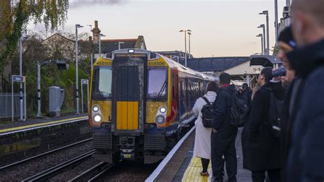 Are There Train Strikes This Weekend If There Will Be More December