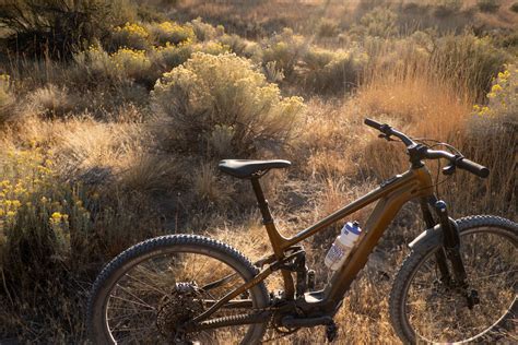 Our First Look and Review of the Marin Rift Zone EL - BikeMag