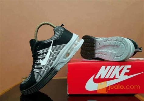 Sepatu Kets Nike – newstempo