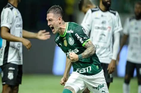 Reforço do Palmeiras lidera estatísticas e ganha moral no clube