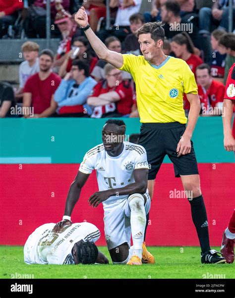 Mathys Tel Fc Bayern Munchen Fotos Und Bildmaterial In Hoher