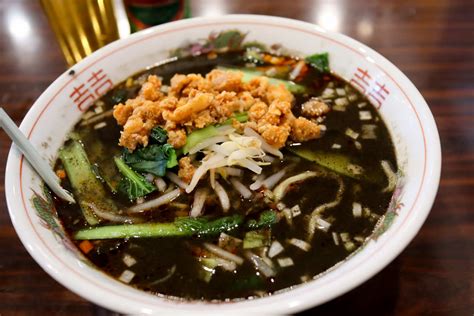 【中華料理 家宴】黒担々麺が想像以上に黒かった│今日の下高井戸