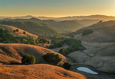 Mondays Beautiful Sunset In The Hills Of The San Francisco Bay Area