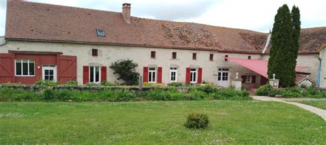 ferme recadrée Club de Bridge Le Carlton