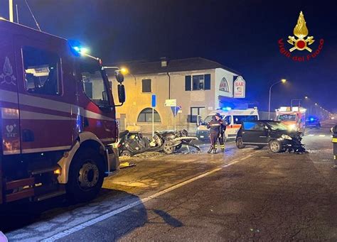 Incidente Tra Due Vetture A Lentate Sul Seveso Nella Notte