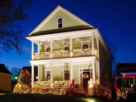 Designing An Outdoor Holiday Lighting: DIY Planning Or Contact Experts ...