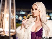 ELSA JEAN TUSHY RAW Blonde Ambition