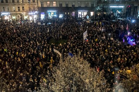 VELIKI PROTESTI U PRAGU Traže ostavku premijera Babiša zbog korupcije