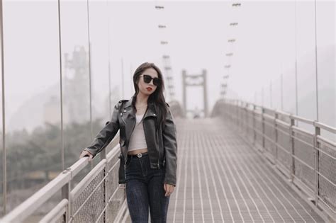 Hot girl tuyển bóng đá nữ xả loạt ảnh hết nước chấm