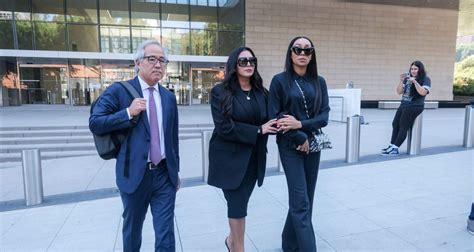 Vanessa Bryant Other Families Awarded 31M Over Crash Site Pics