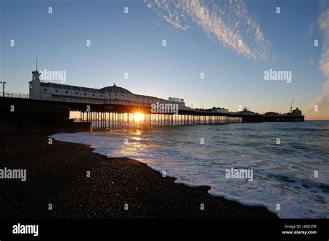 Brighton Palace Pier Sunrise East Sussex Stock Photo Alamy