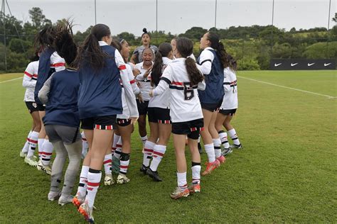 São Paulo F C São Paulo vence o Centro Olímpico no Paulista Feminino