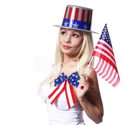 Foto De Stock Mujer Patriótica Con Bandera Estadounidense Aislado