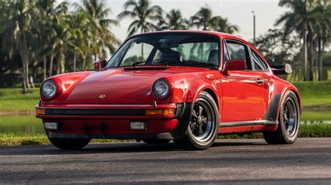 Gorgeous Guards Red 930 Turbo A True Time Machine Rennlist