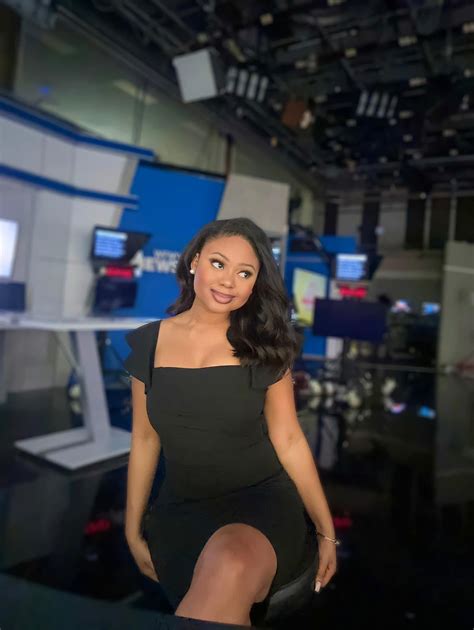 Sydni Moore WFMY Greensboro : r/HotNEWSReporter