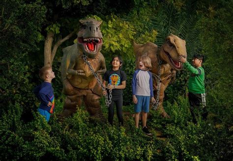 Video Free Entry Announced For New Dinosaur Parade At Dubai Attraction