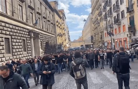 Napoli Eintracht è già guerriglia urbana VIDEO