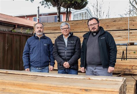 Cmpc Realiz Una Donaci N De Madera Para Familias Damnificadas Por