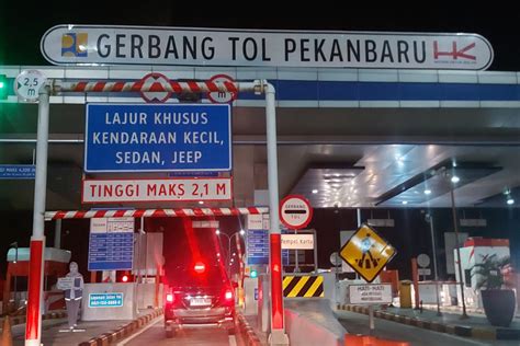 H Lebaran Jalan Tol Pekanbaru Dumai Ramai Lancar