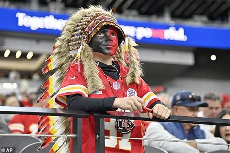 Deadspin quietly updates viral story that accused young Kansas City Chiefs fan, 9, of wearing ...