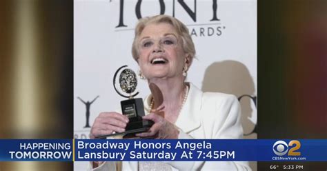 Broadway lights dim in tribute to Angela Lansbury - CBS New York