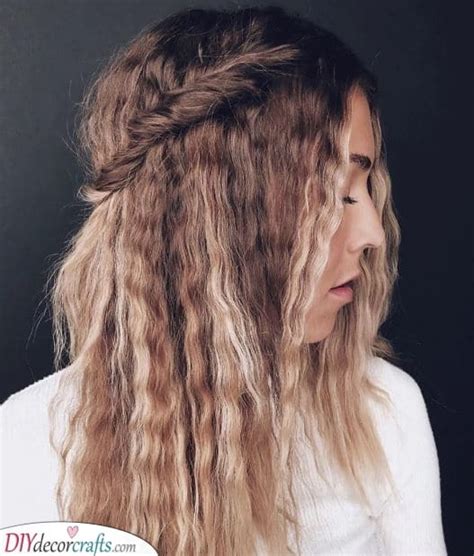 CRIMPED HAIRSTYLES Crimped Wavy Hair Ideas